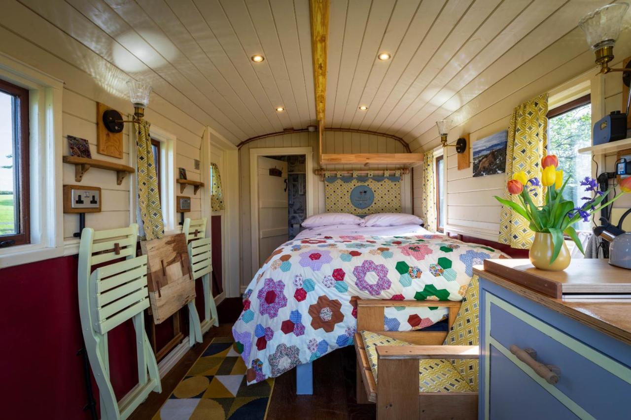 Dotties Retreat Villa Кюм Мартин Екстериор снимка